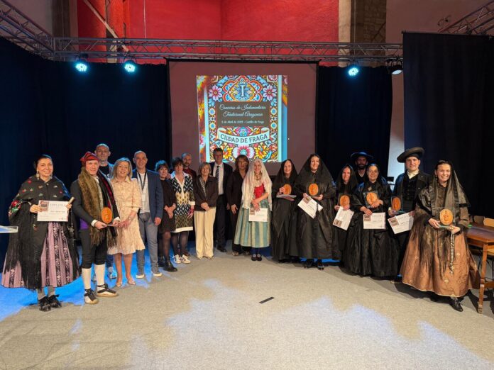 Autoridades, organizadores y premiados_Traje Fraga