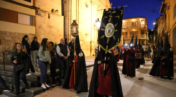 Mequinenza y Torrente de Cinca comparten la emotiva Procesión del Encuentro para celebrar la XI Exaltación de la Semana Santa en el Bajo Cinca
