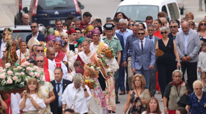 El día grande de las Fiestas de ‘La Santa’ de Mequinenza reúne a vecinos y visitantes en torno a la patrona, Santa Agatoclia