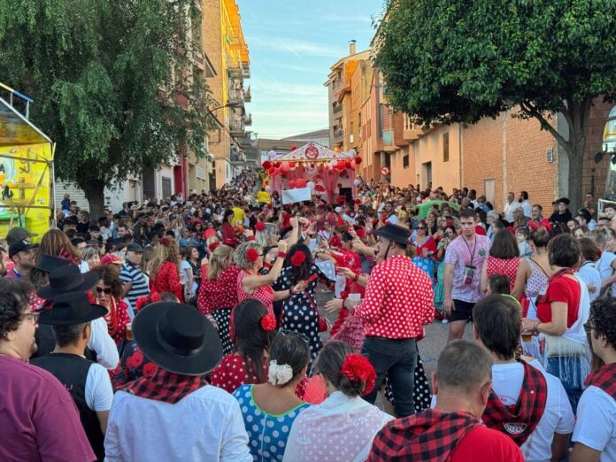 desfile fiestas Binéfar 2025