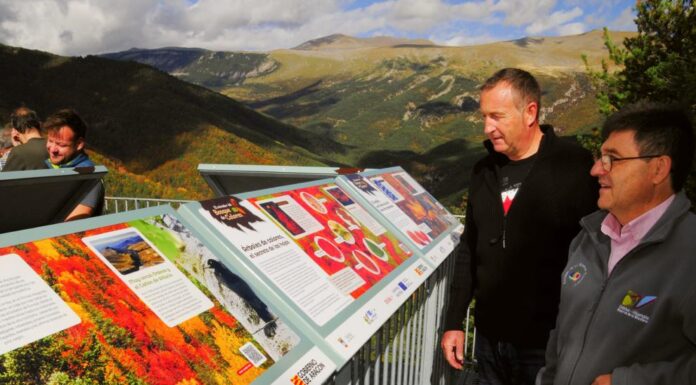 Un sendero de 2 kilómetros entre Fanlo y Sarvisé y un nuevo mirador permiten disfrutar del Bosque de Colores en el Parque Nacional de Ordesa y Monte Perdido