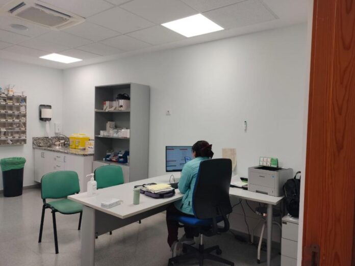 El SALUD implanta una herramienta informática en el centro médico de Fraga que mejora la asistencia en urgencias