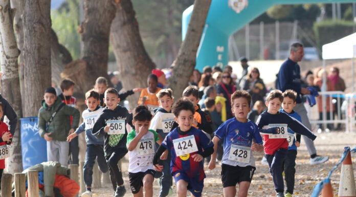 El Cross de Mequinenza celebra su décimo cumpleaños con 160 participantes de todas las edades