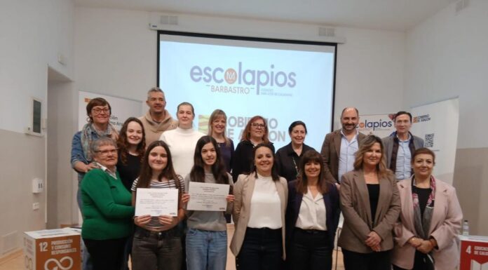 Entregados en Barbastro dos premios del Certamen de Relatos “Consumir en igualdad”