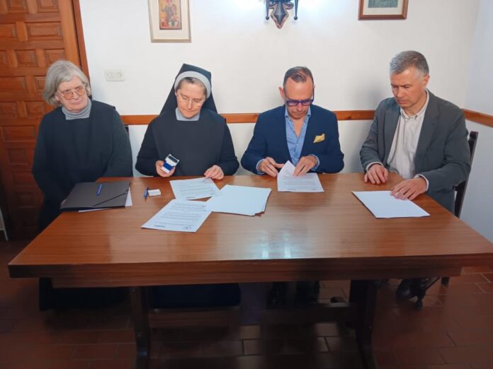 El Archivo del Monasterio de la Santa Cruz de Jaca se traslada al Archivo Histórico Provincial de Huesca para asegurar su conservación