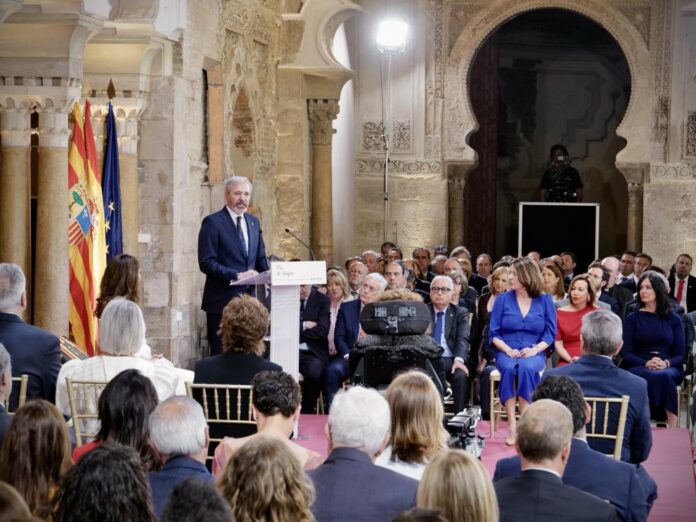 Jorge Azcón: “Hoy es el día en el que los aragoneses reivindicamos nuestra historia y nuestro futuro común”