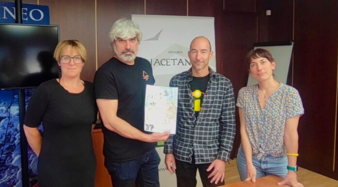 Jorge Ascaso, con el cartel “Naturaleza 2.0: Cultivando el mañana”, ganador del Cartel Anunciador para Expoforga 2026