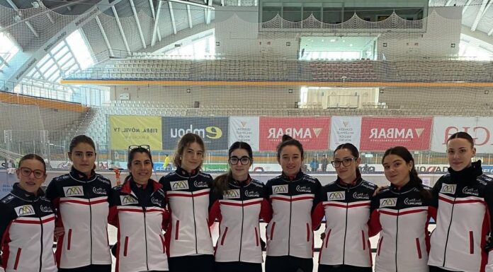 El curling femenino de Jaca, pregoneras de las fiestas patronales de Santa Orosia y San Pedro