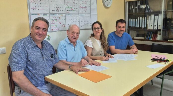 Acuerdo de colaboración entre el IES José Mor de Fuentes y la Asociación de Empresarios Monzón-CM