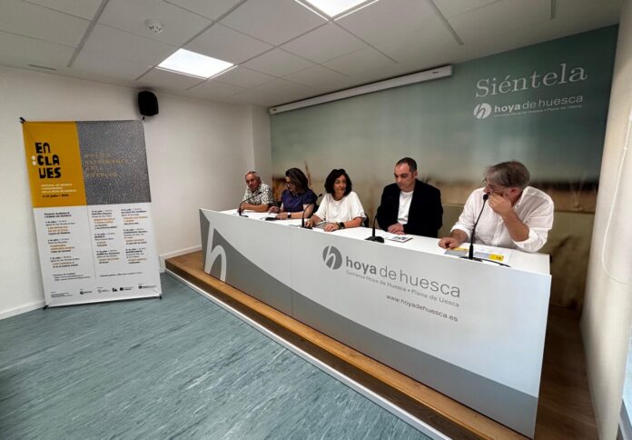 imagen rueda prensa EnClaves2026_Easy-Resize.com