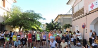 Javier Castells e Isabel Linares vencen en la «carrera de pollos al estilo del país» de Sariñena
