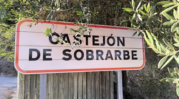 Sarratiás y Castejón de Sobrarbe comienzan el curso sin transporte escolar