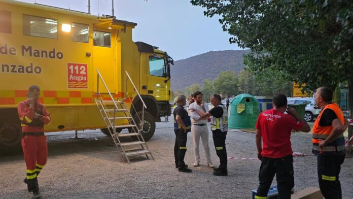 Isaac Claver en el puesto de mando avanzado del incendio de las Peñas de Riglos